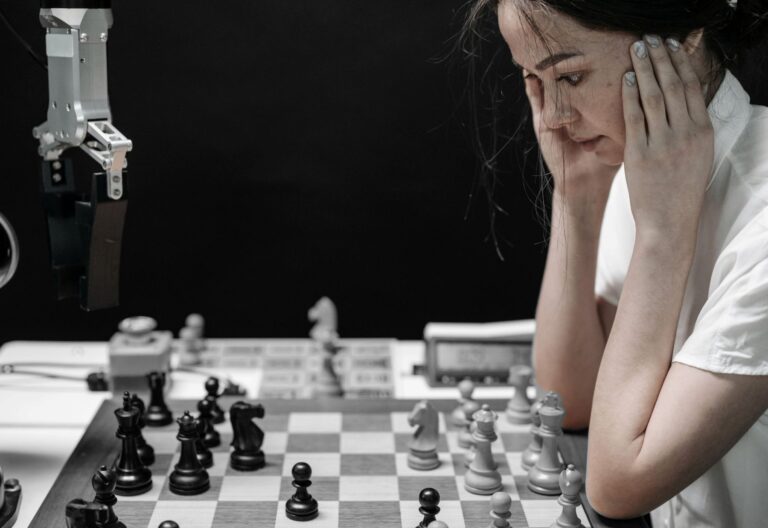 La frontière irrégulière de l&rsquo;IA : entre opportunités et défis sociétaux